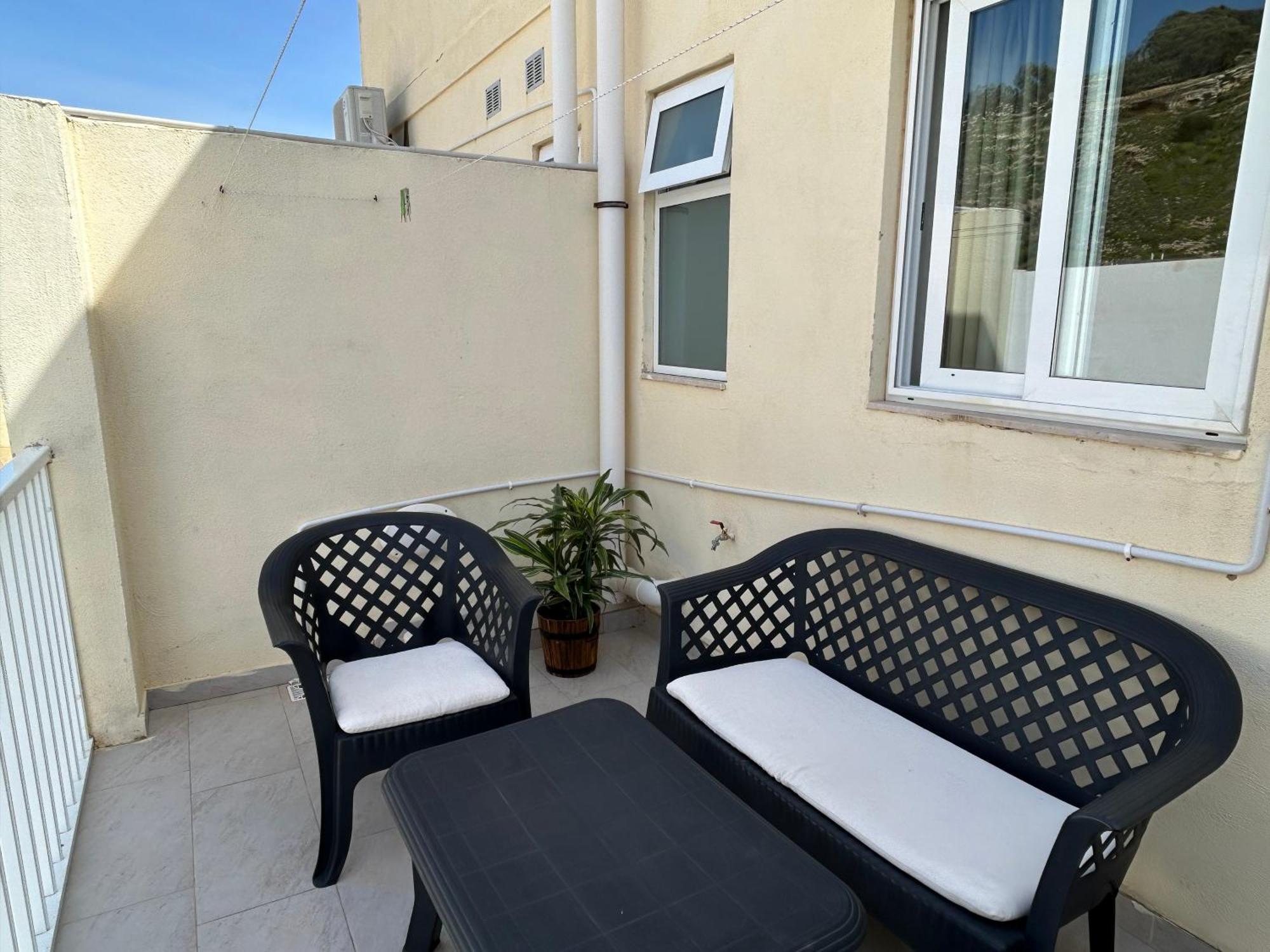 Arzella Apartments Xlendi Stylish Stay Near Beach Local Eats Extérieur photo