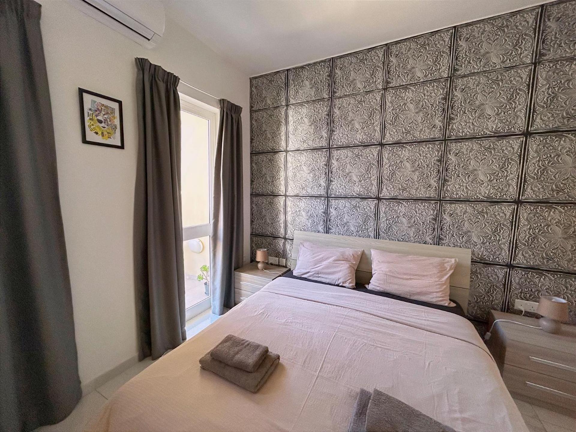 Arzella Apartments Xlendi Stylish Stay Near Beach Local Eats Extérieur photo